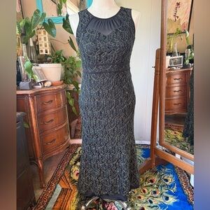 Candalite Petite Sophisticated Black and Gold Maxi Dress, size petite medium
